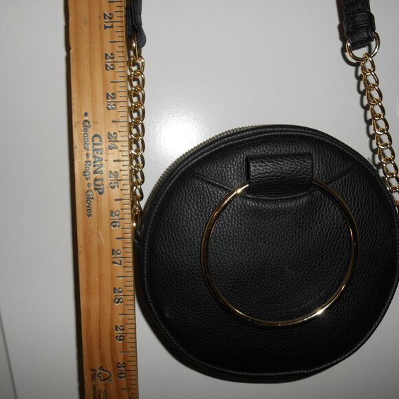 MARC NEW YORK ROUND CROSSBODY/SHOULDER BAG BLK & GOLD TONE HARDWARE FAUX LEATHER - Picture 9 of 16